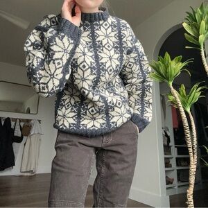 Hand made | Wool Knit Sweater XS